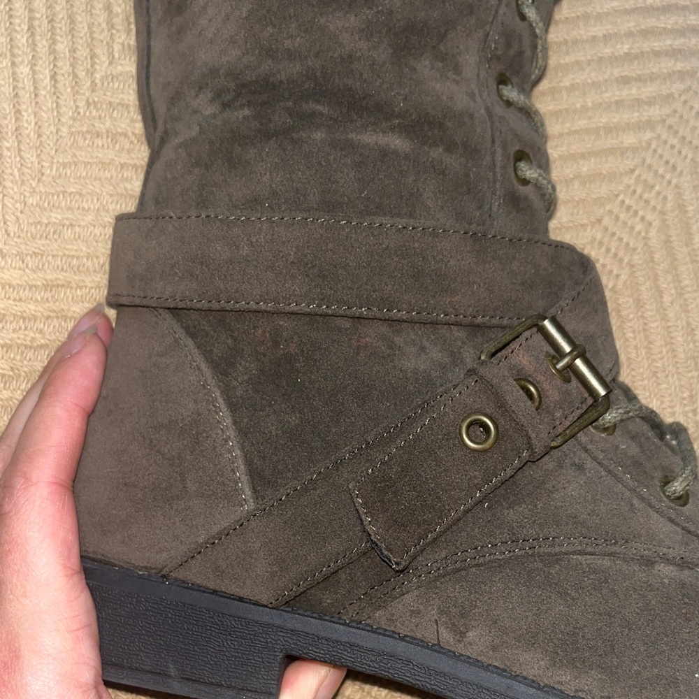 Stylish Women's Knee-High Boots - Picture 13 of 13